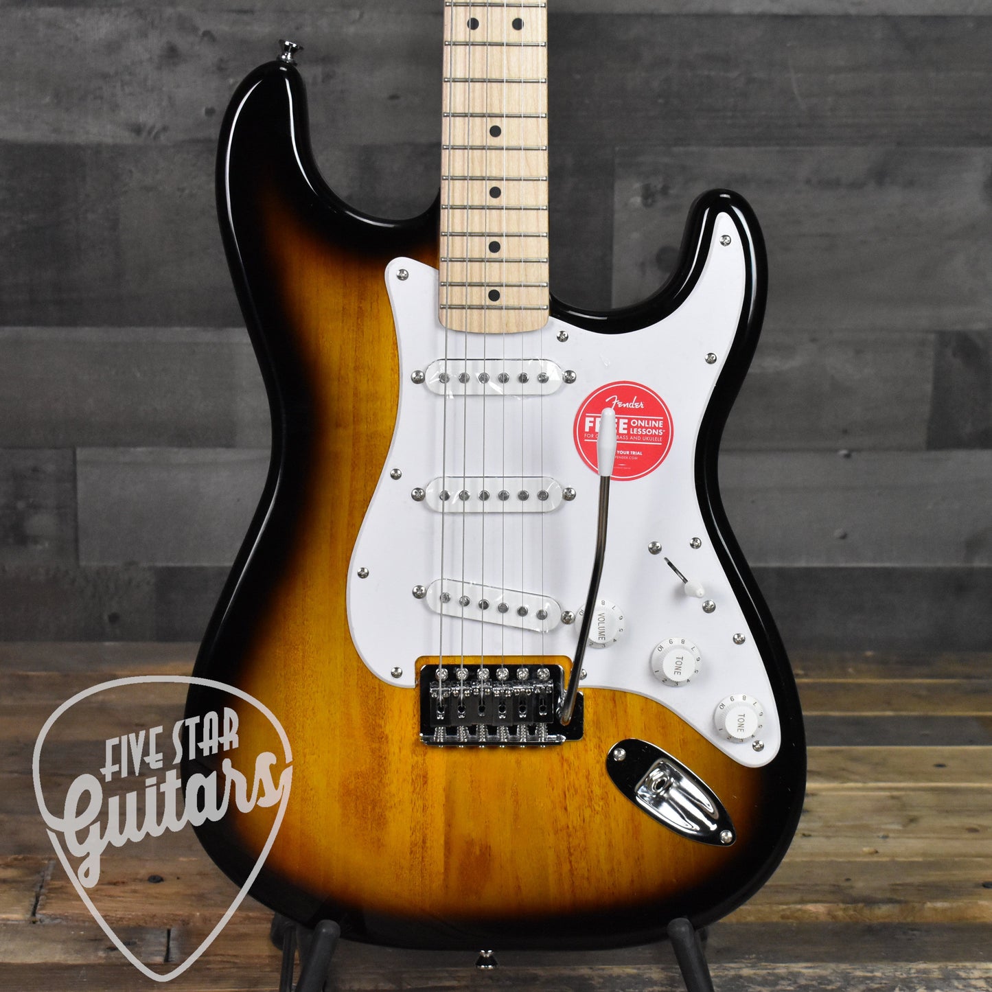 Squier Sonic Stratocaster Maple Fingerboard White Pickguard - 2-Color Sunburst