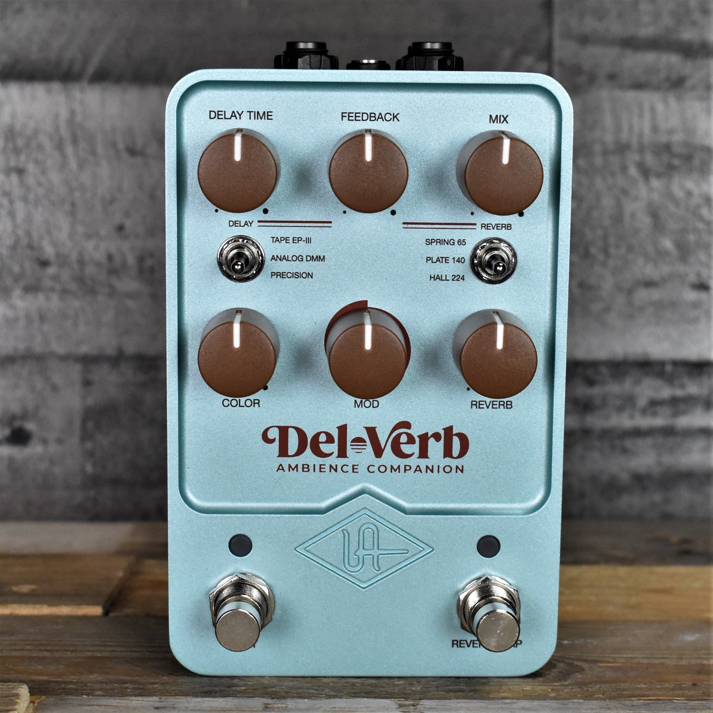 Universal Audio Del-Verb Ambience Delay and Reverb Pedal