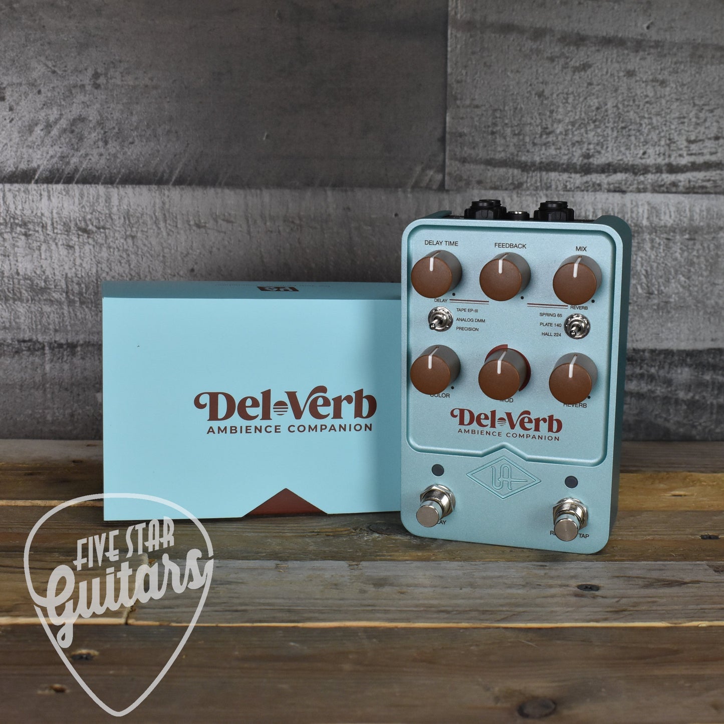 Universal Audio Del-Verb Ambience Delay and Reverb Pedal