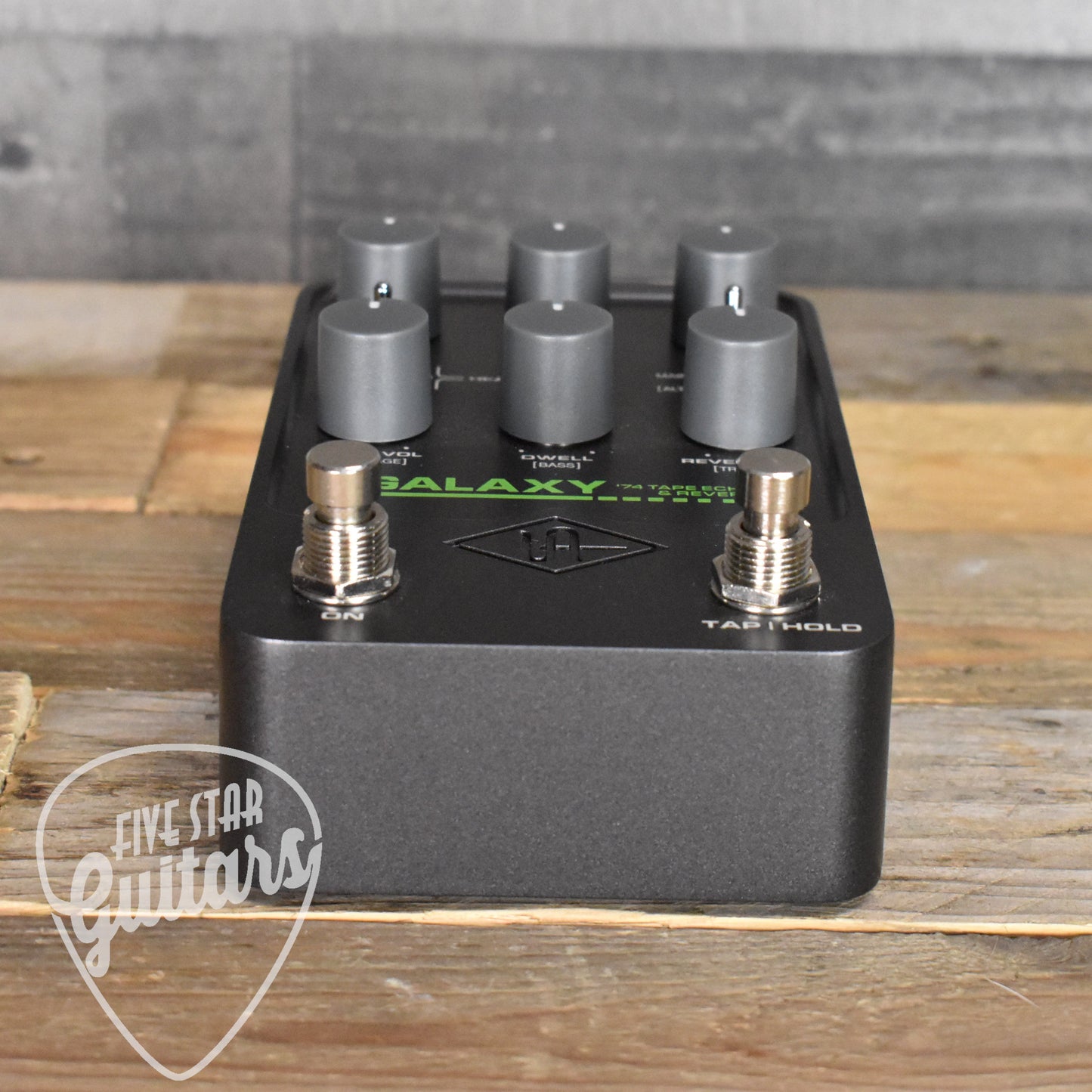 Universal Audio Galaxy '74 Tape Echo Reverb Pedal