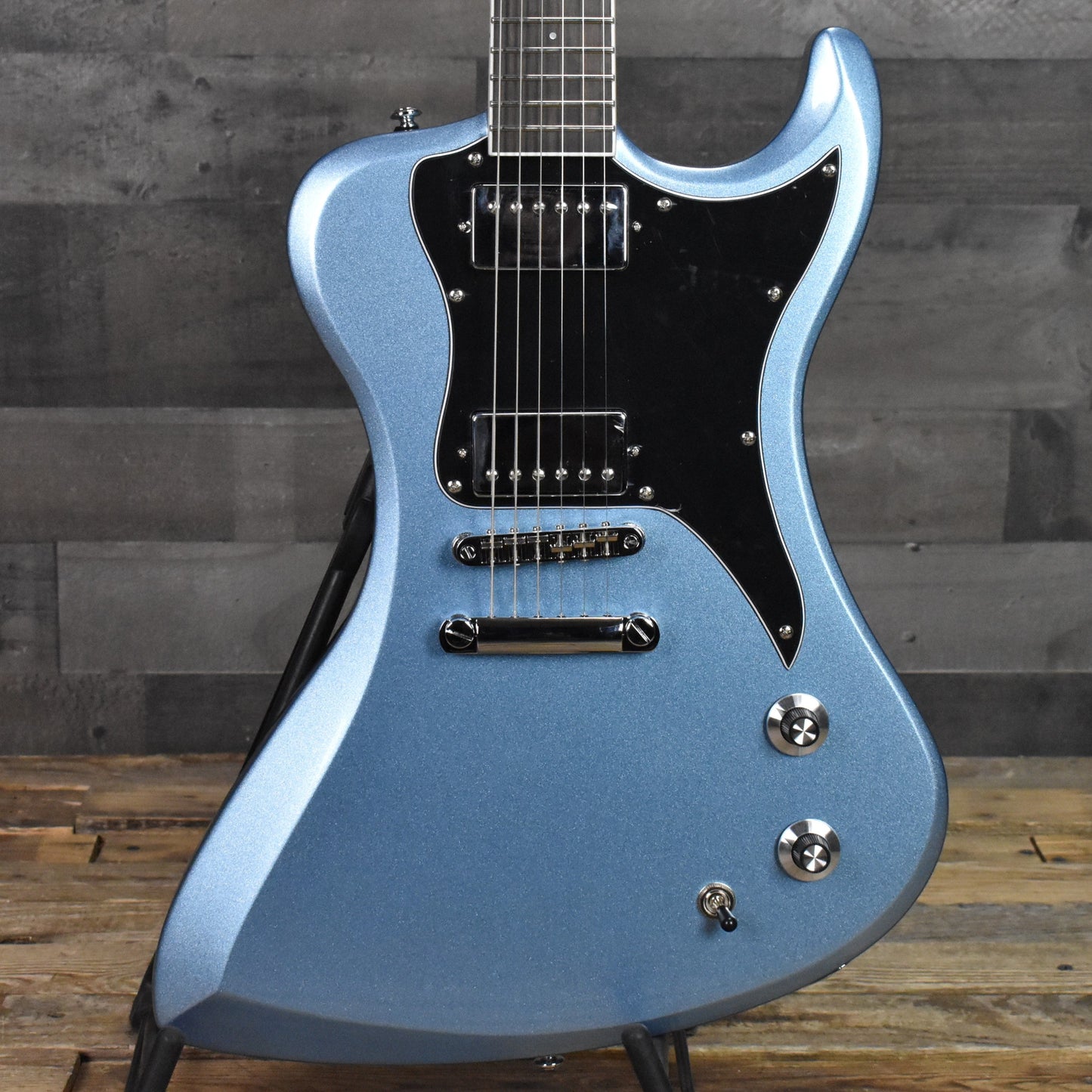 Dunable DE R2 - Pelham Blue Metallic with Gig Bag