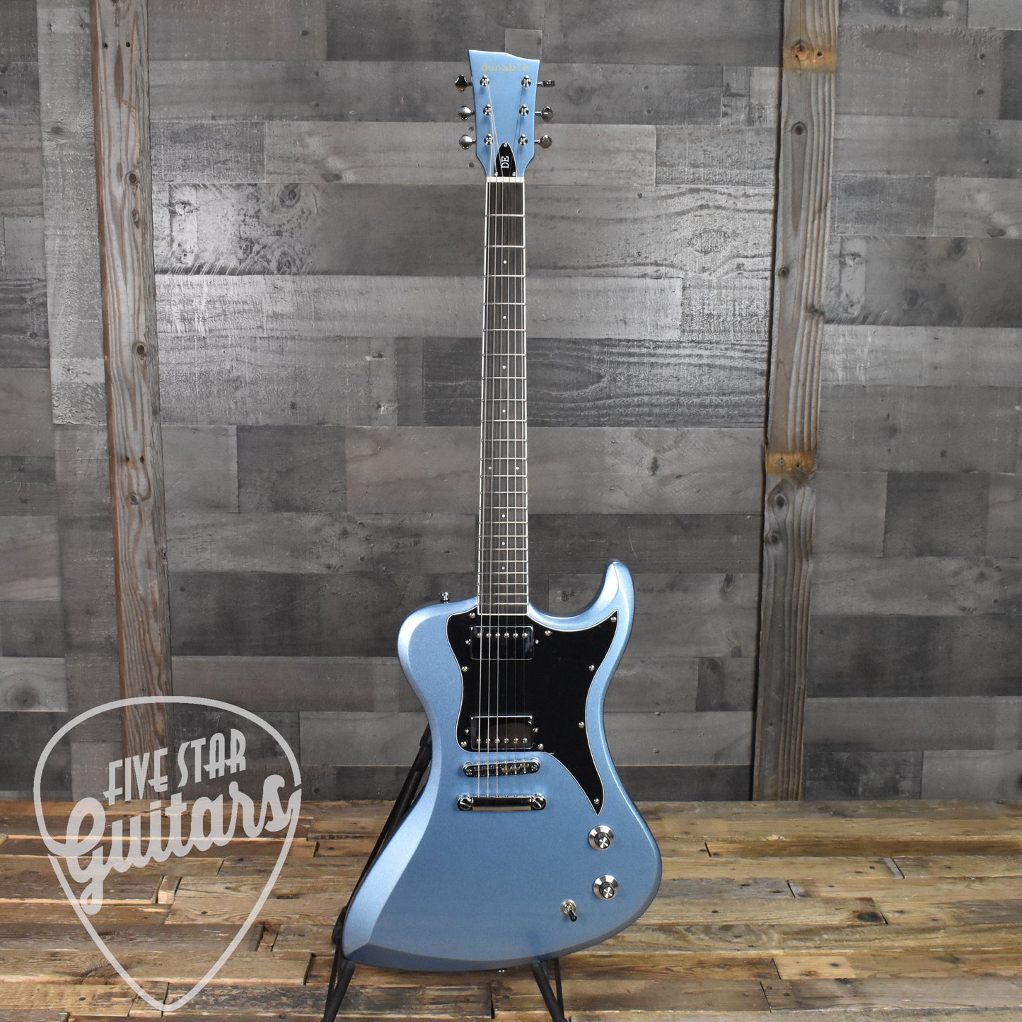 Dunable DE R2 - Pelham Blue Metallic with Gig Bag