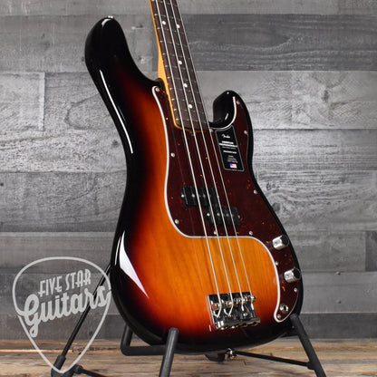 Fender American Pro II Precision Bass Rosewood Fingerboard 3-Color Sunburst with Hard Shell Case