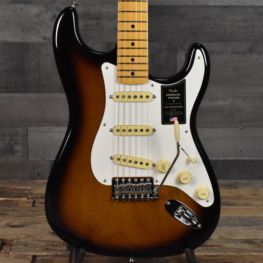 Fender American Vintage II 1957 Stratocaster - 2-Color Sunburst with Hard Shell Case