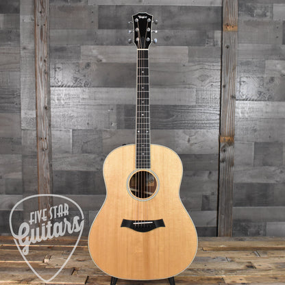 Taylor Five Star Select Custom Grand Pacific - Sitka Spruce/Honduran Rosewood with Western Hard Shell Case