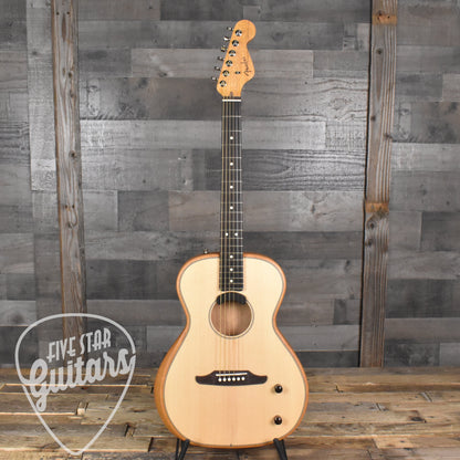 Fender Highway Parlor - Natural with Deluxe Gig Bag