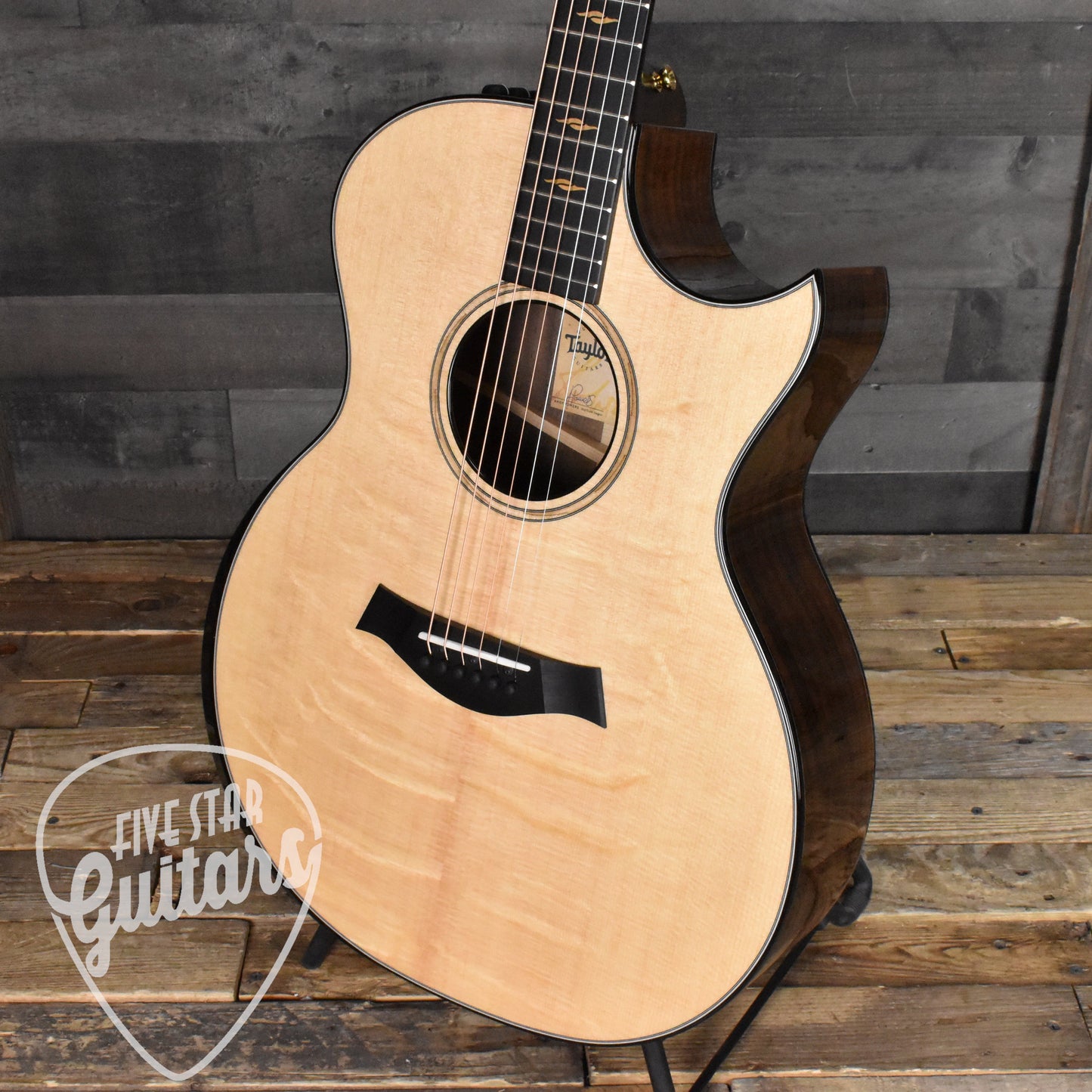 Taylor Custom Grand Auditorium LTD Five Star Select - Sitka Spruce/Walnut with Hard Shell Case