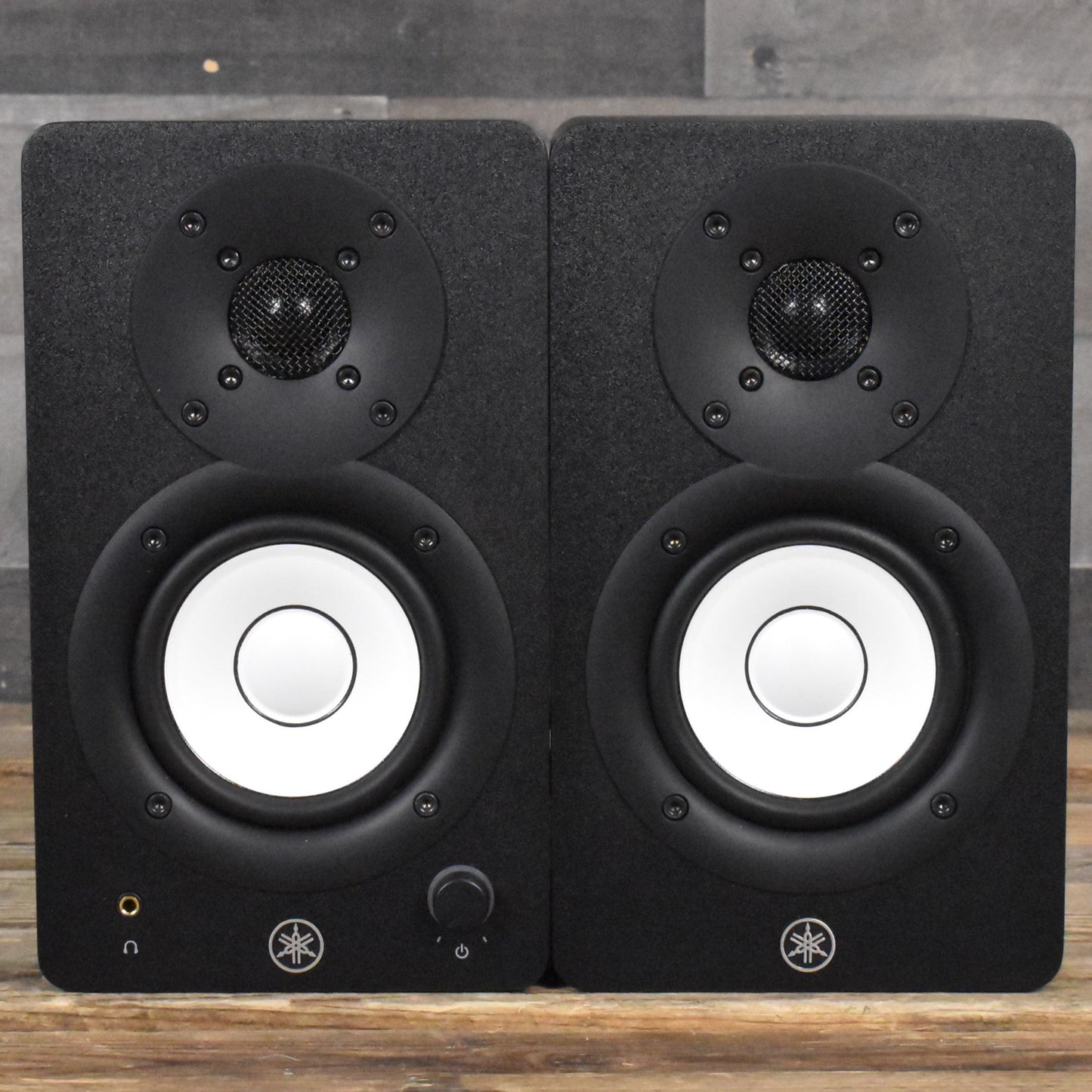 Yamaha HS3 Powered Studio Monitors - Black