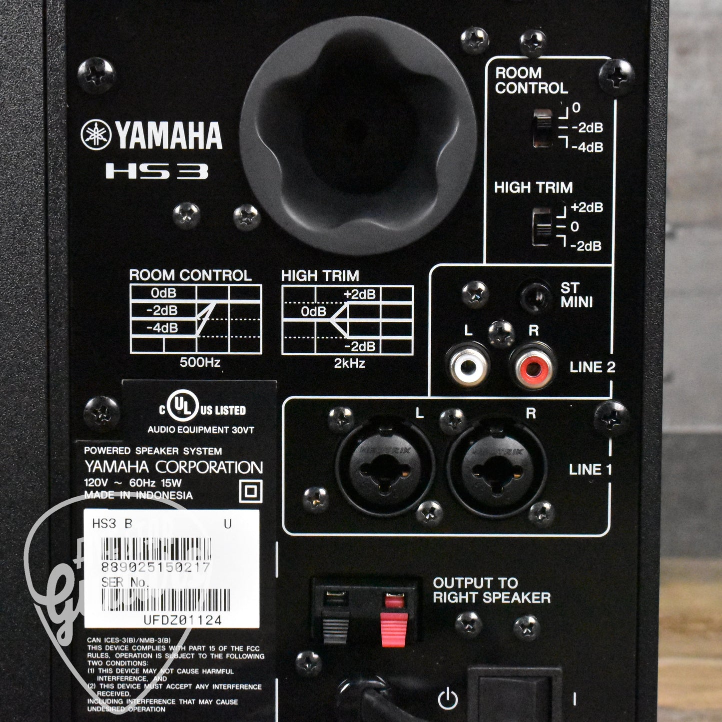 Yamaha HS3 Powered Studio Monitors - Black