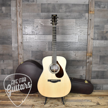 Pre-Owned Yamaha FG9R - Natural with Hard Shell Case