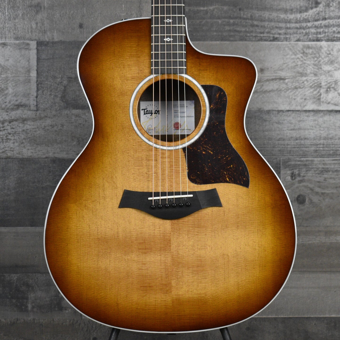 Taylor 214ce Special Edition Tigerwood - Shaded Edgeburst with Gigbag