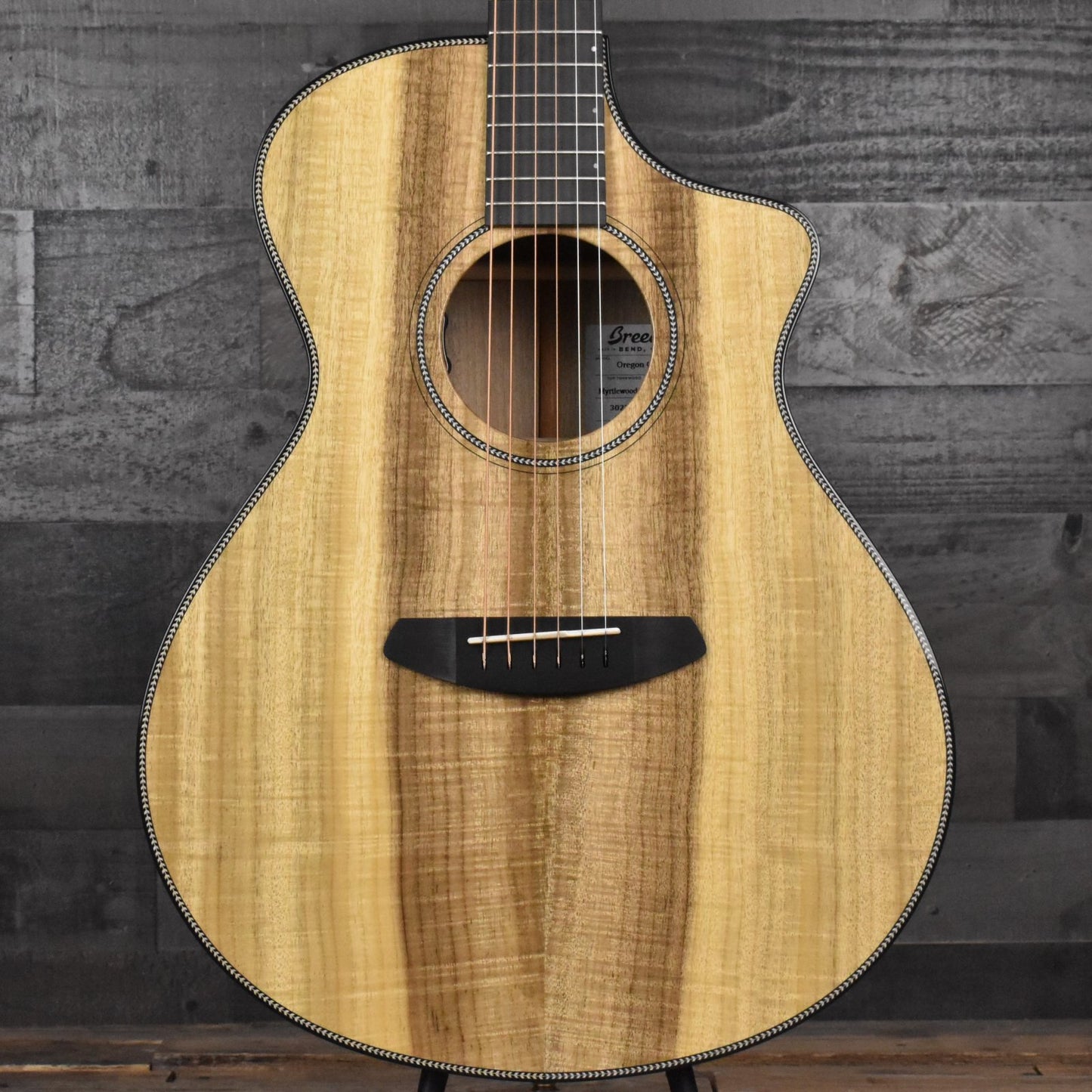 Breedlove Oregon Concert CE - All Myrtlewood with Hard Shell Case