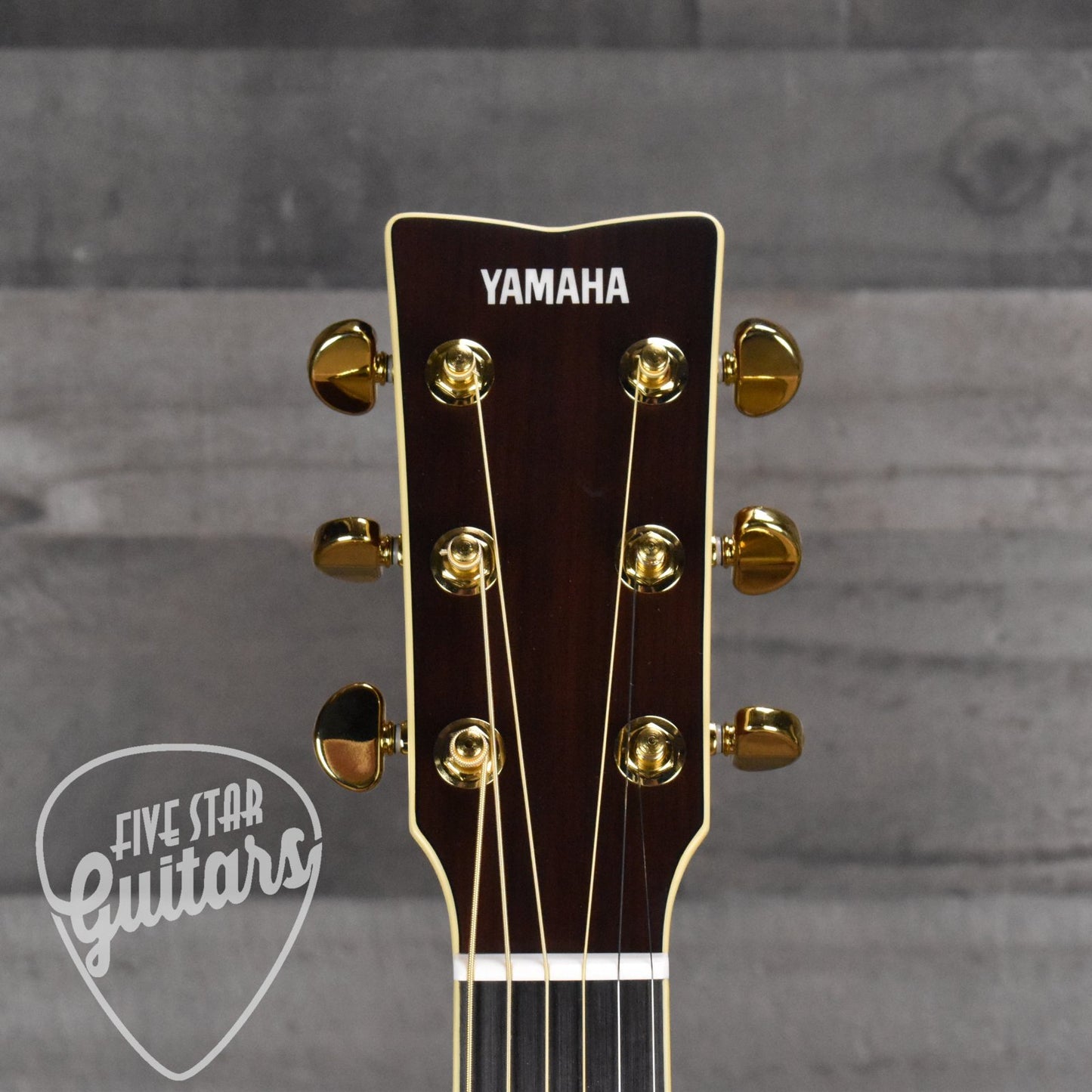 Yamaha LL16MHB Jumbo Acoustic Guitar - Natural with Gig Bag