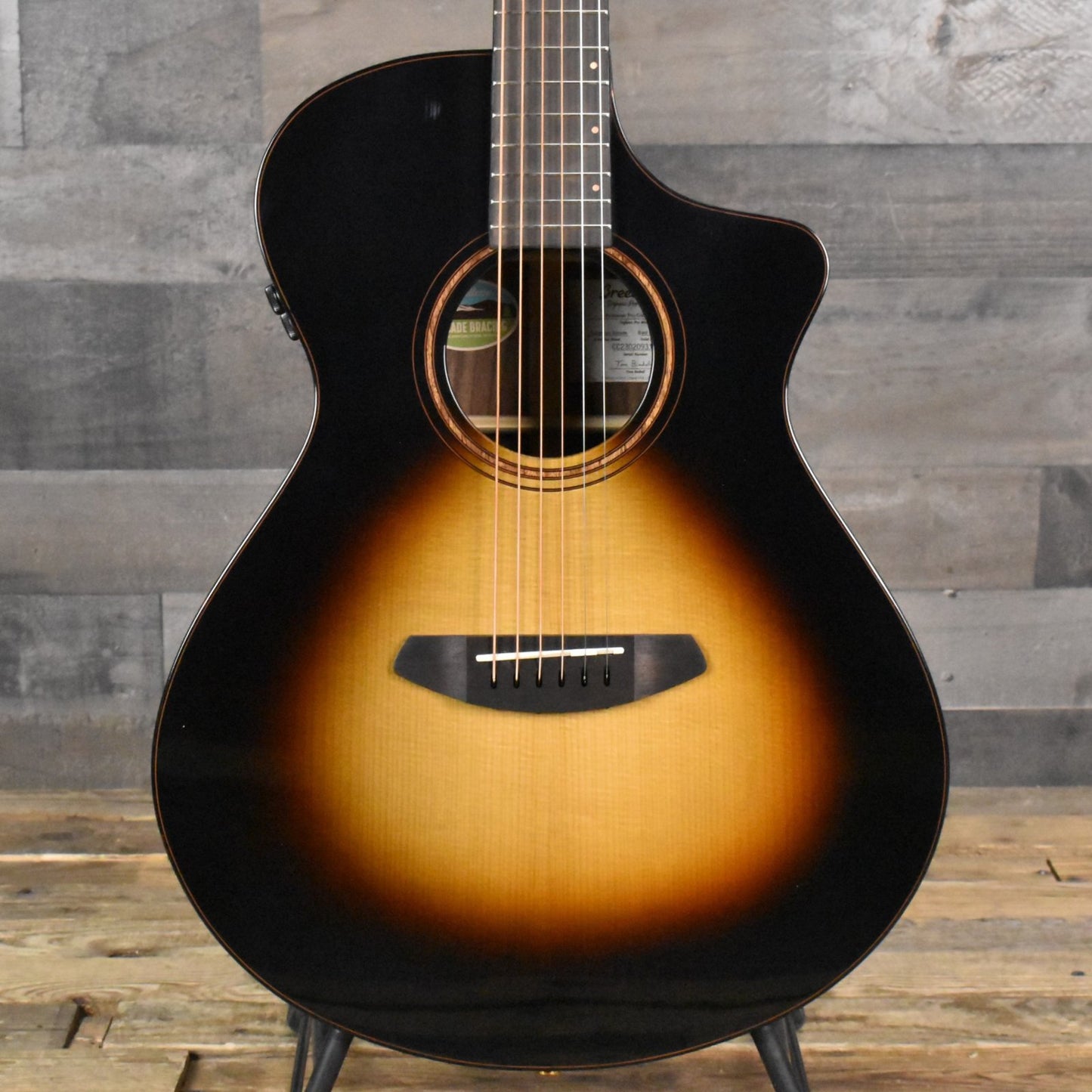 Breedlove Performer Pro Concert CE European Spruce/Indian Rosewood - Tobacco Burst with Hard Shell Case