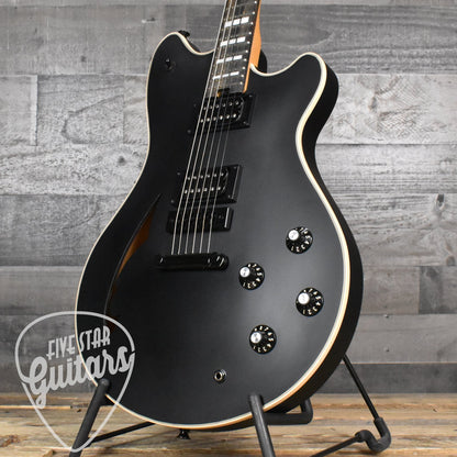 EVH SA126 Special - Stealth Black With Hard Shell Case