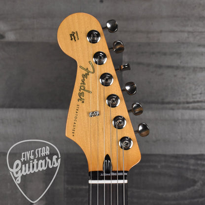 Fender Player II Stratocaster Left-Handed Rosewood Fingerboard - 3-Color Sunburst