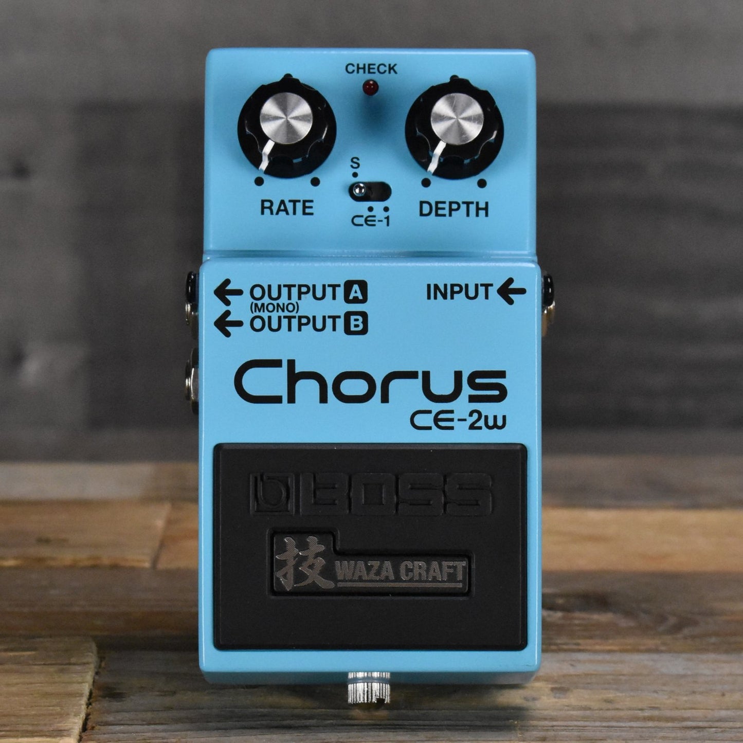 Boss CE-2W Waza Craft Chorus Pedal