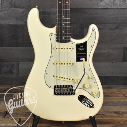 Fender American Vintage II 1961 Stratocaster Rosewood Fingerboard Olympic White with Hard Shell Case