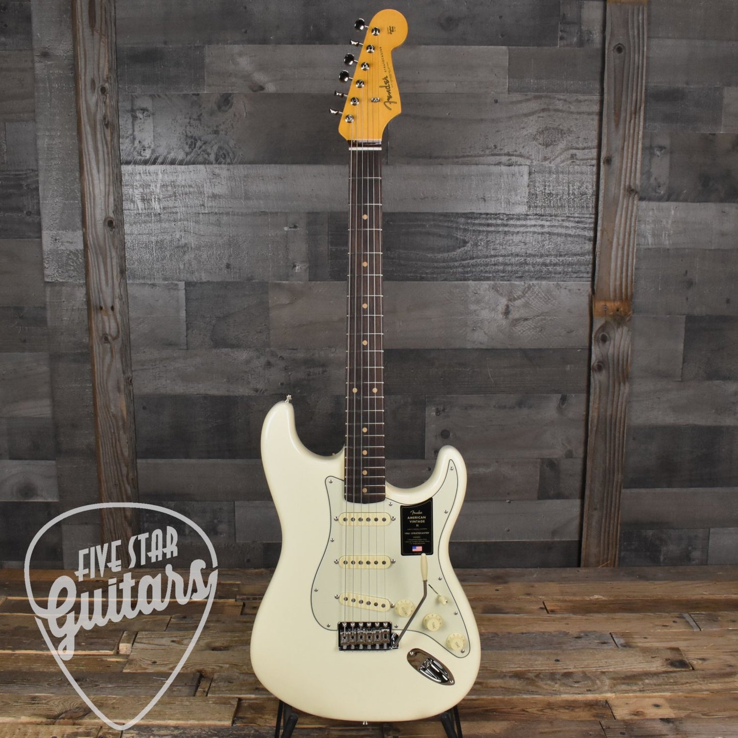 Fender American Vintage II 1961 Stratocaster Rosewood Fingerboard Olympic White with Hard Shell Case