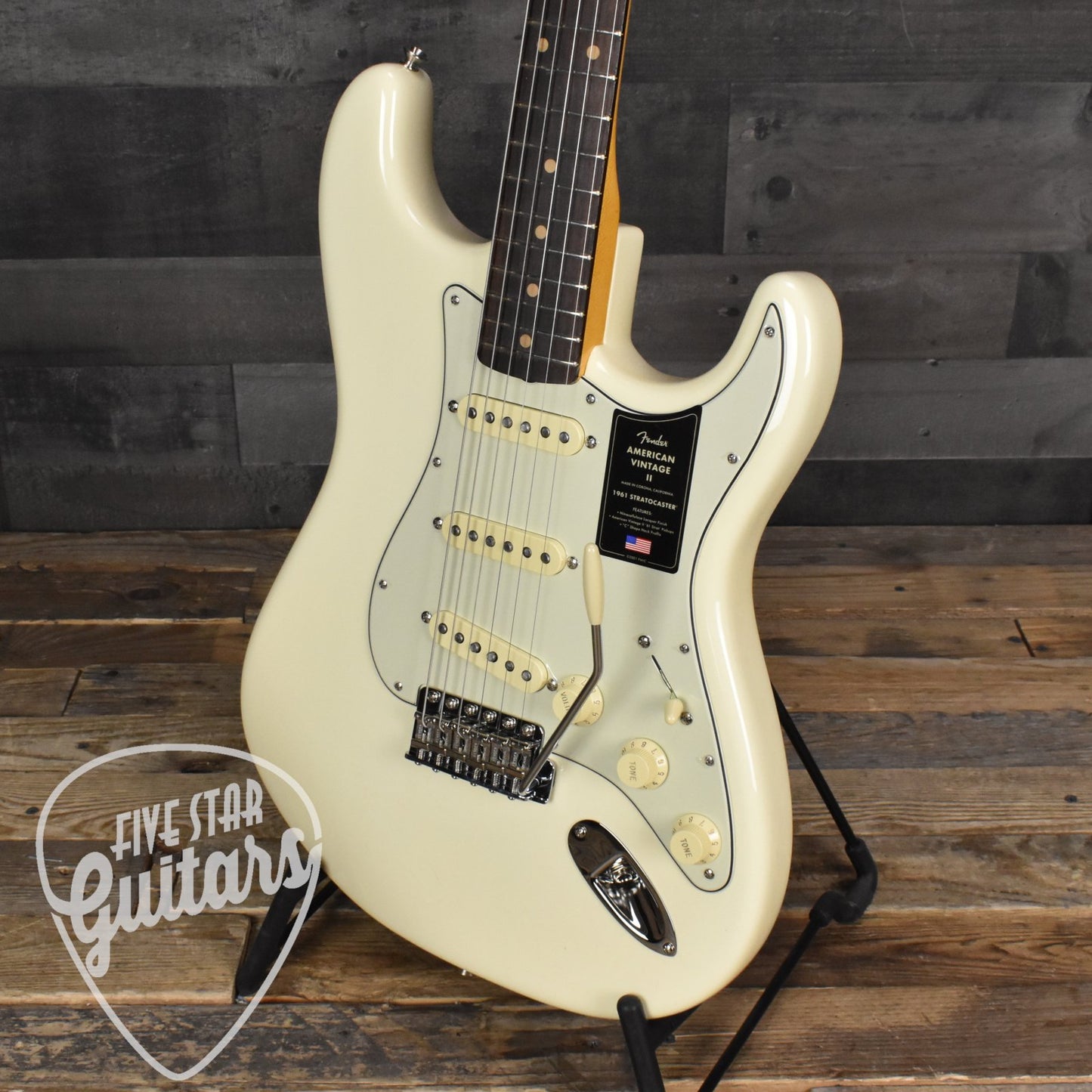 Fender American Vintage II 1961 Stratocaster Rosewood Fingerboard Olympic White with Hard Shell Case