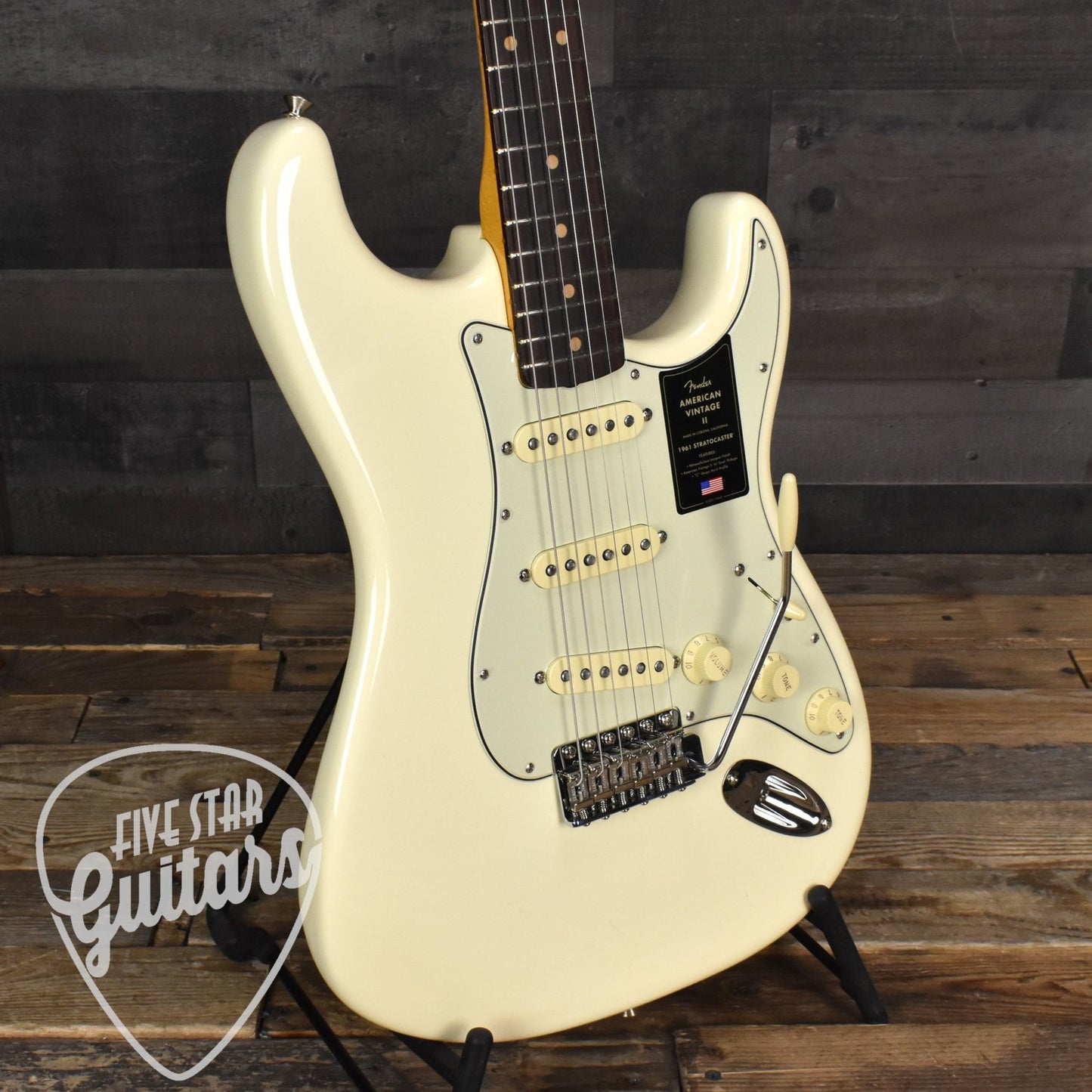 Fender American Vintage II 1961 Stratocaster Rosewood Fingerboard Olympic White with Hard Shell Case