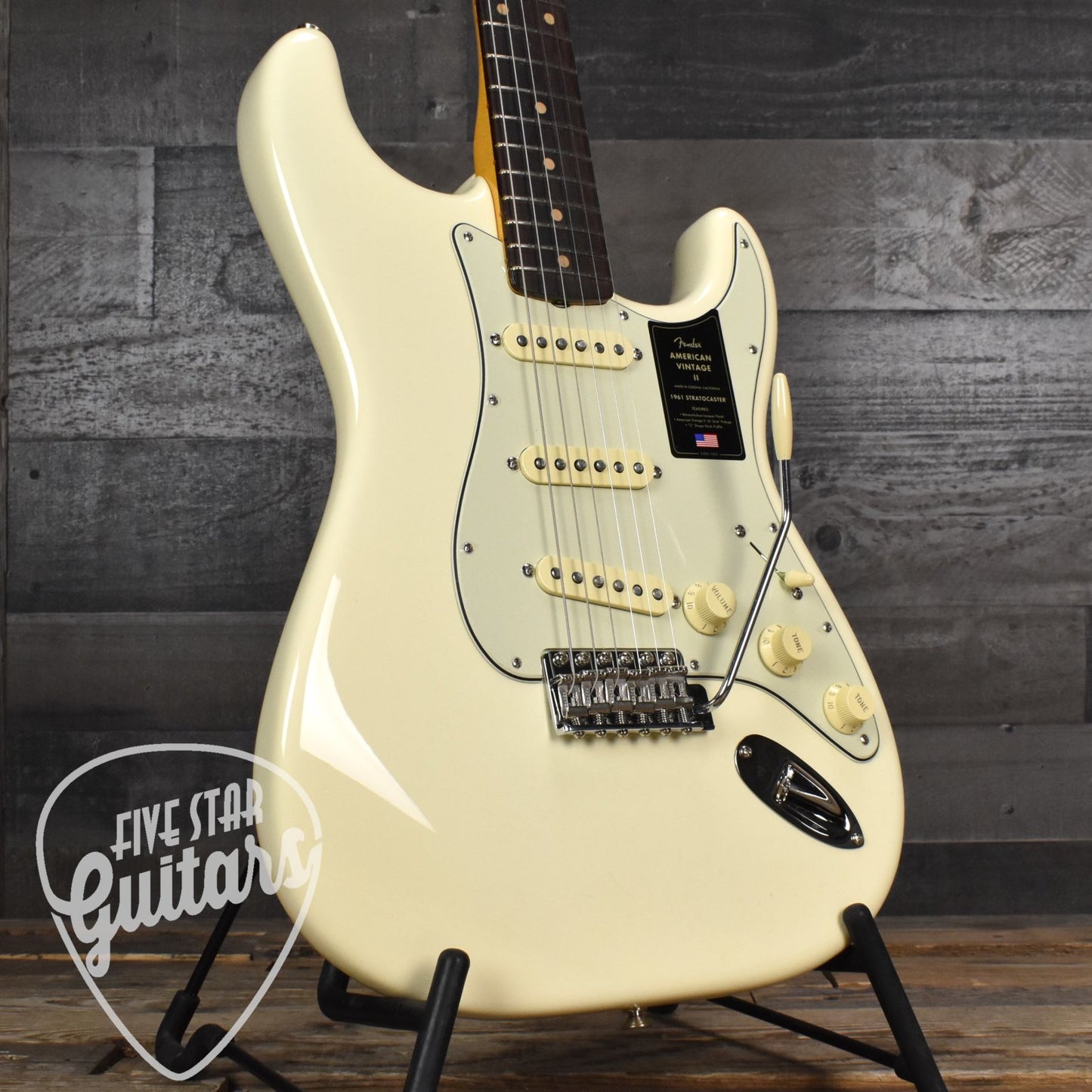 Fender American Vintage II 1961 Stratocaster Rosewood Fingerboard Olympic White with Hard Shell Case