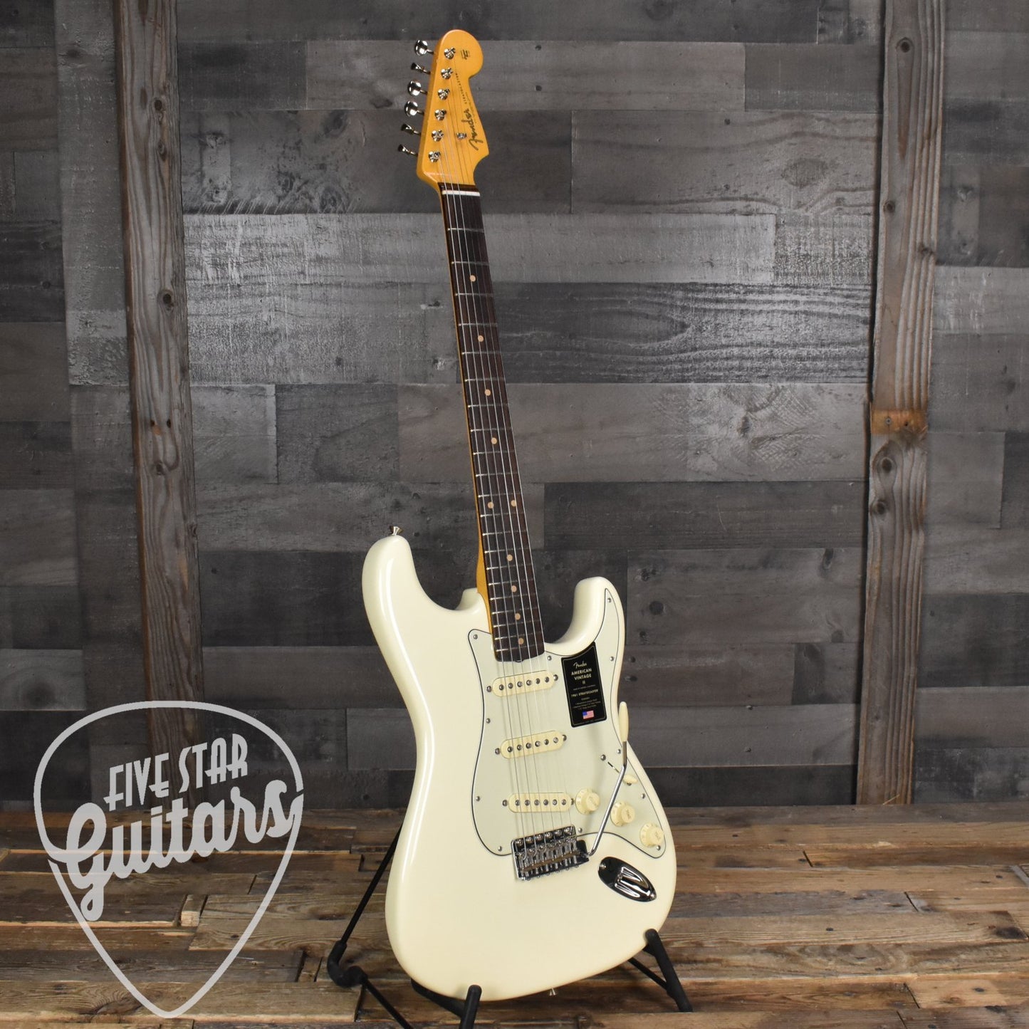 Fender American Vintage II 1961 Stratocaster Rosewood Fingerboard Olympic White with Hard Shell Case