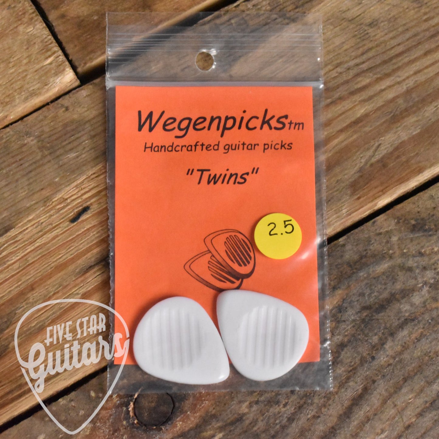 Wegenpicks 2.5mm White "Twins" Mini Gypsy Jazz Pick - 2 Pack - TW250