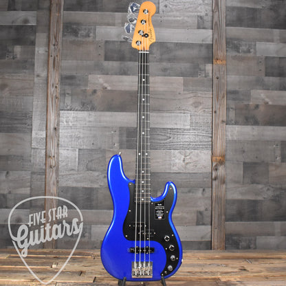 Fender American Ultra II Precision Bass, Ebony Fingerboard - Noble Blue with Deluxe Molded Case