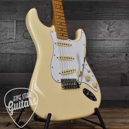 Fender Jimi Hendrix Stratocaster Maple Neck - Olympic White with Gig Bag