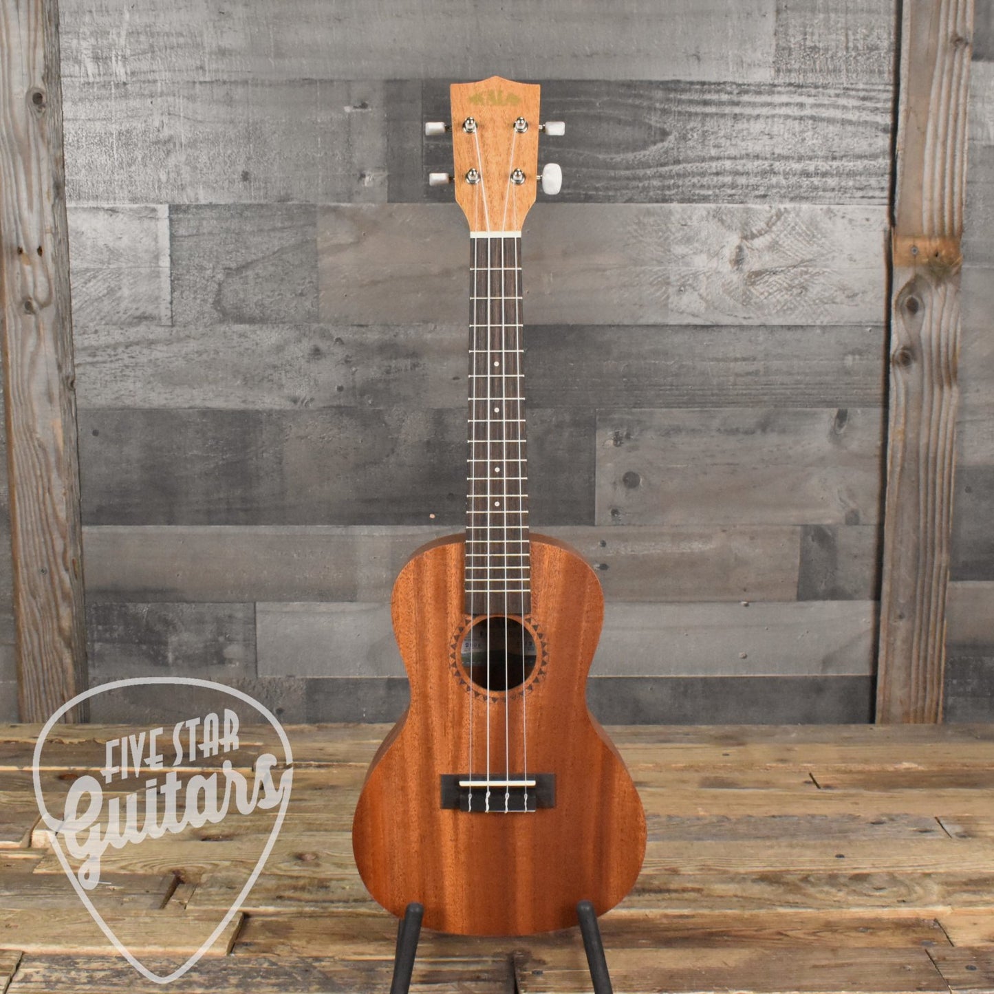 Kala KA-15C Concert Ukulele Bundle - Satin Mahogany