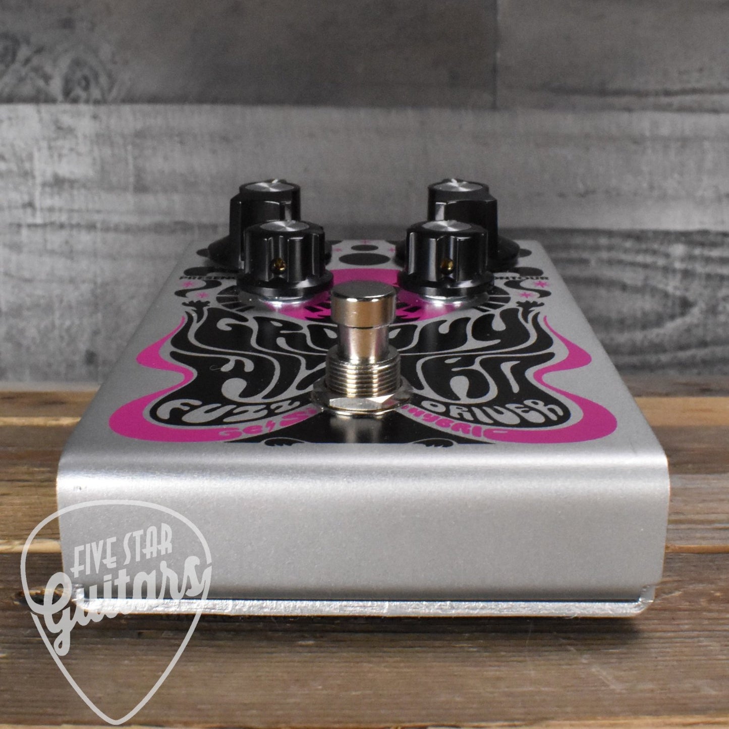 Pre-Owned KittyCaster Groovy Wizard