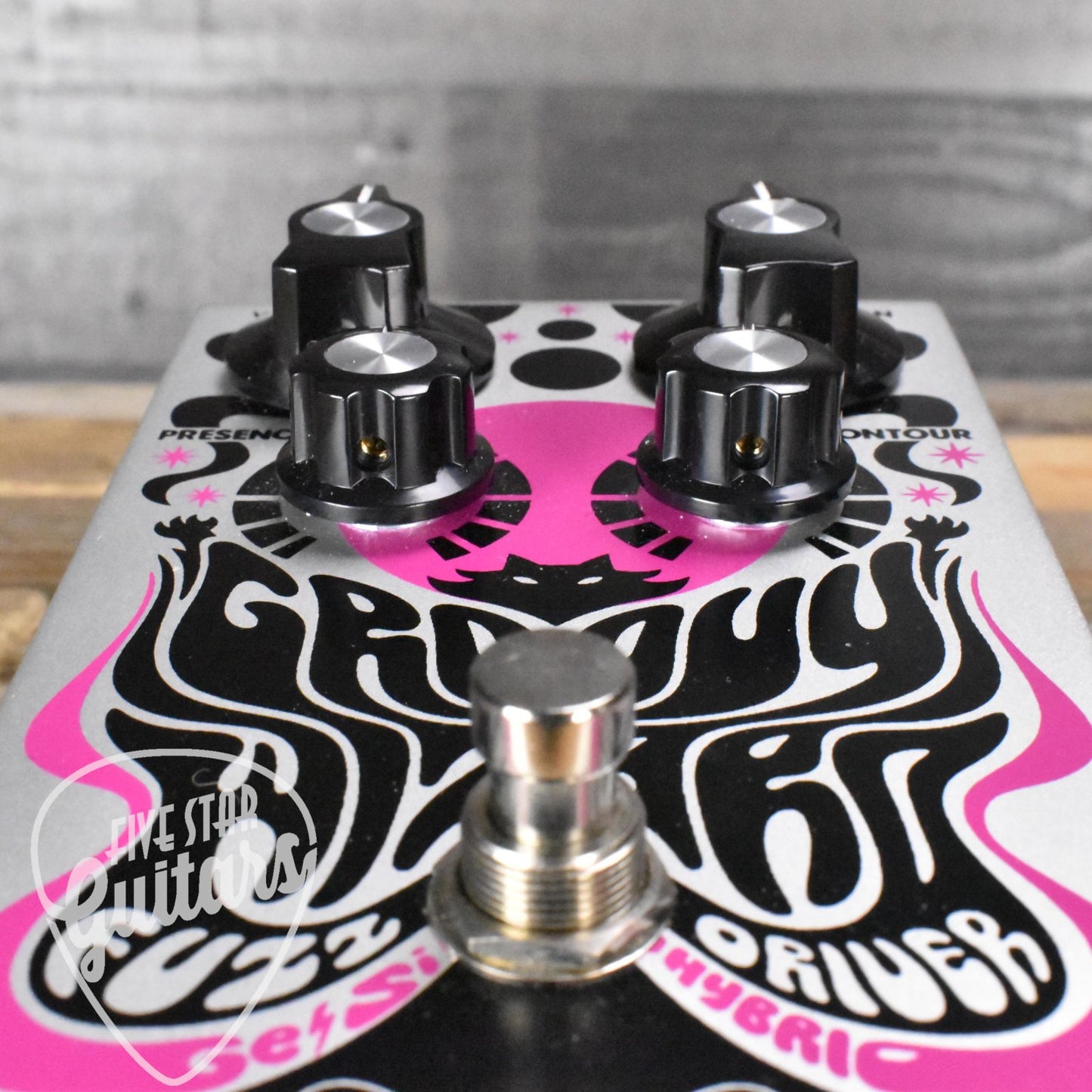 Pre-Owned KittyCaster Groovy Wizard