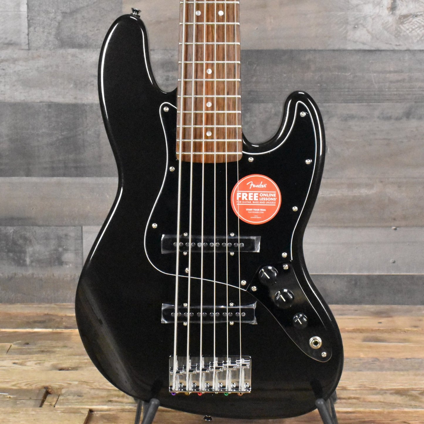 Squier Affinity Series Jazz Bass VI - Black