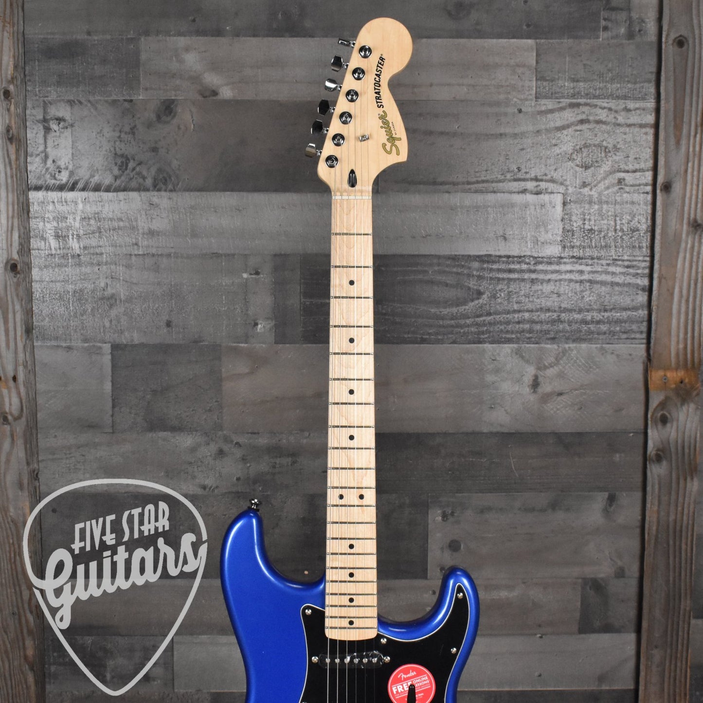 Squier Affinity Stratocaster Maple Fingerboard Black Pickguard - Lake Placid Blue