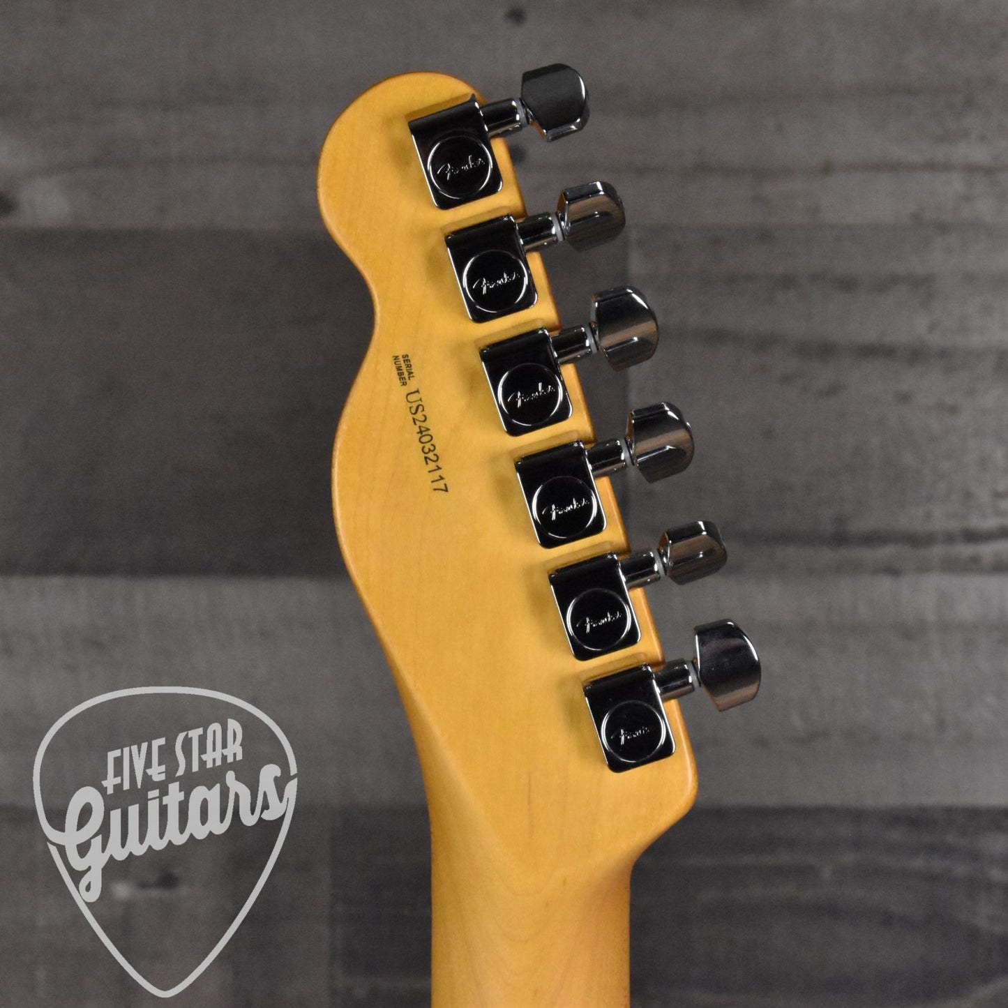 Fender American Professional II Telecaster Maple Fingerboard - Butterscotch Blonde with Deluxe Molded Case