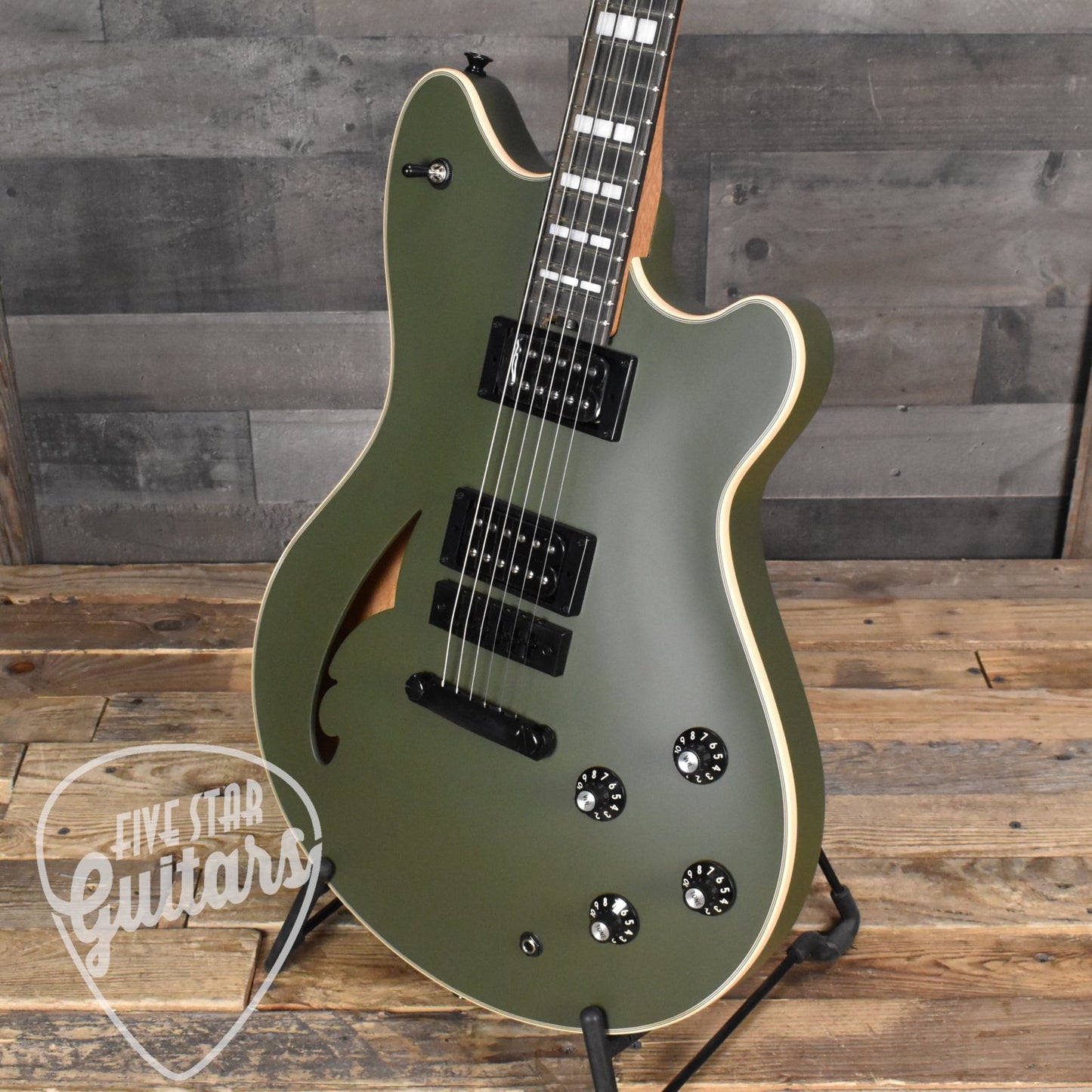 EVH SA126 Special - Matte Army Drab with Hard Shell Case