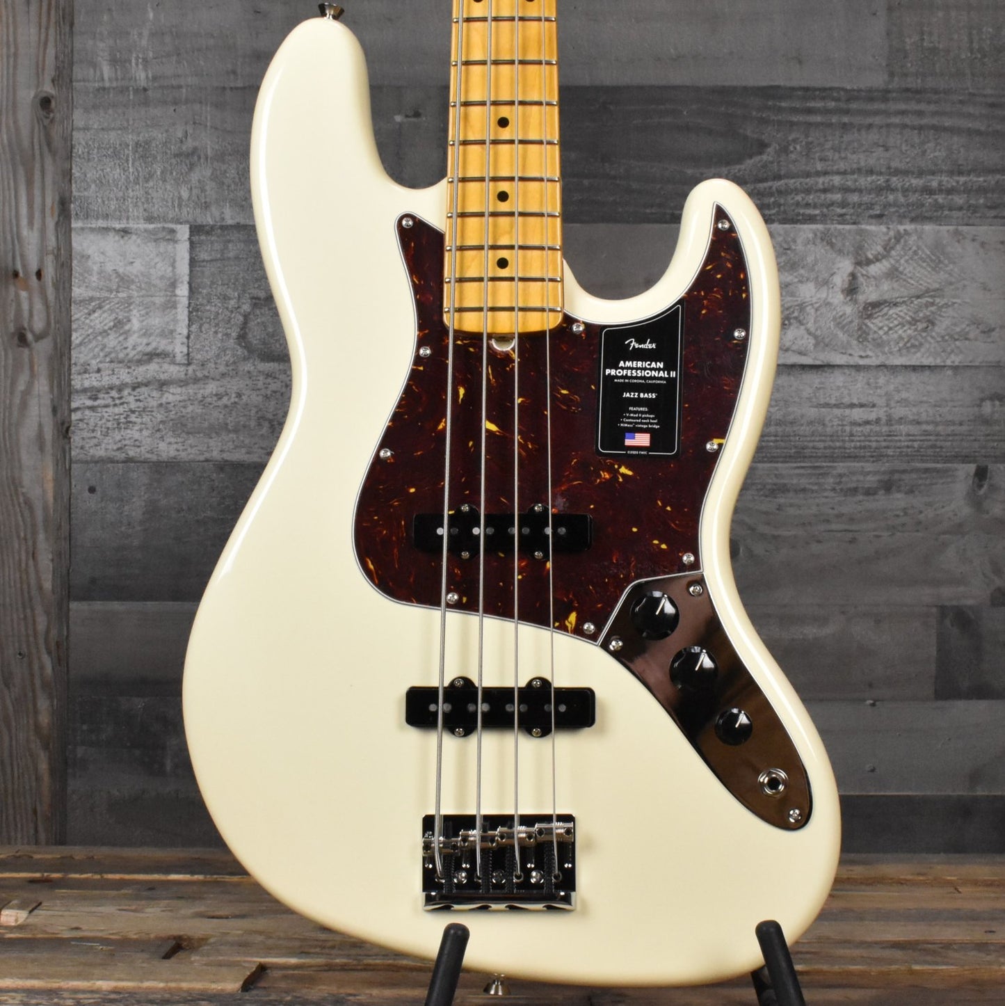 Fender American Professional II Jazz Bass Maple - Olympic White with Hard Shell Case