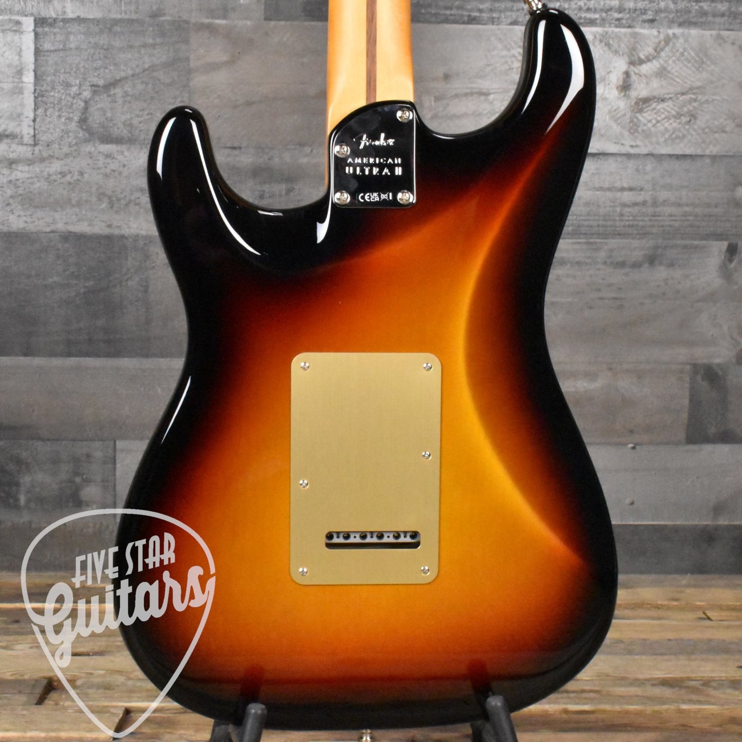 Fender American Ultra II Stratocaster HSS, Ebony Fingerboard - Ultraburst with Deluxe Molded Case