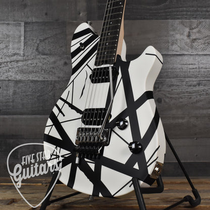 EVH Striped Series Wolfgang - Black and White with Gig Bag