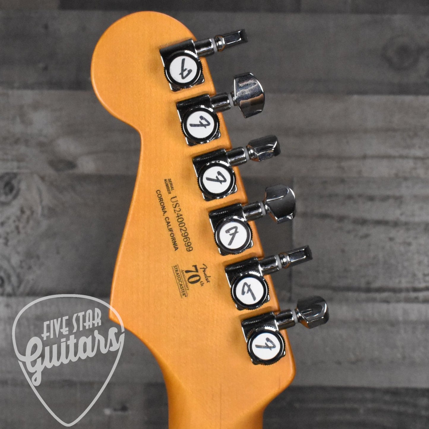 Fender American Ultra II Stratocaster HSS, Ebony Fingerboard - Ultraburst with Deluxe Molded Case