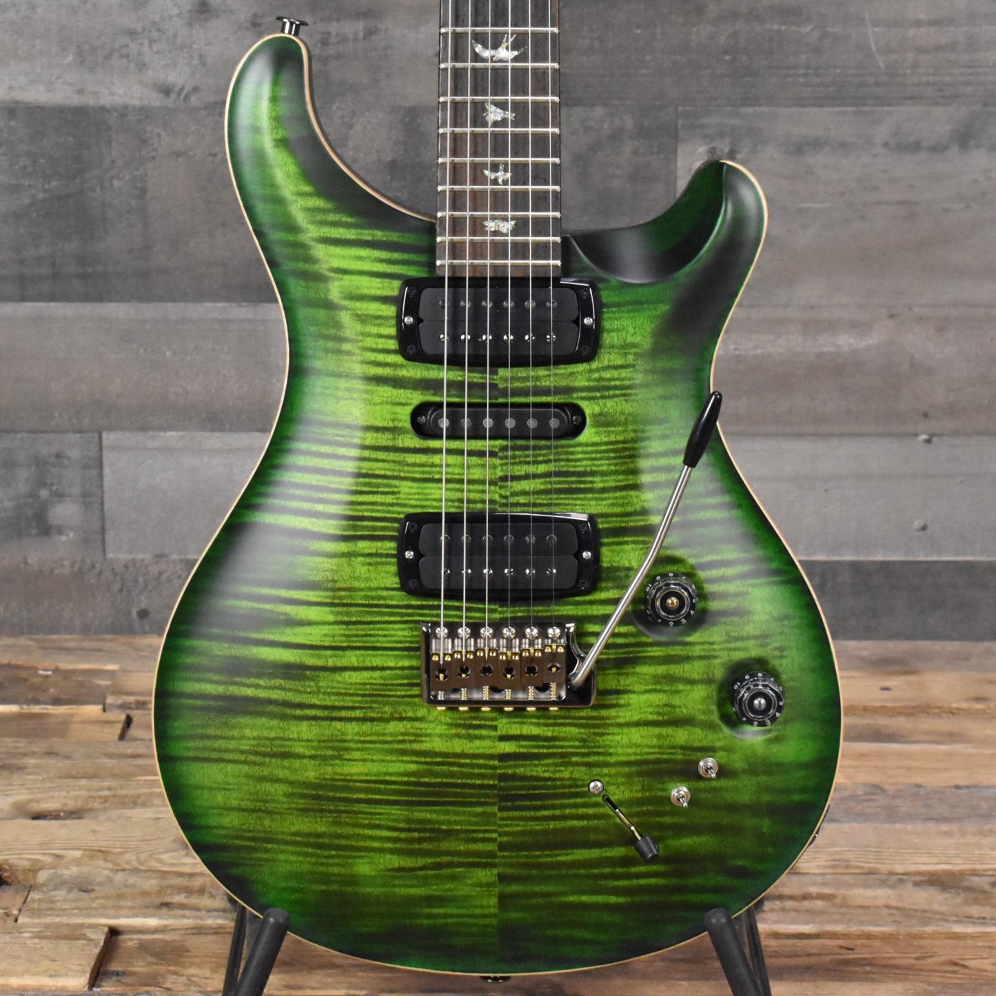 Paul Reed Smith Modern Eagle V Korina Wood Library - Jade Burst with Hard Shell Case