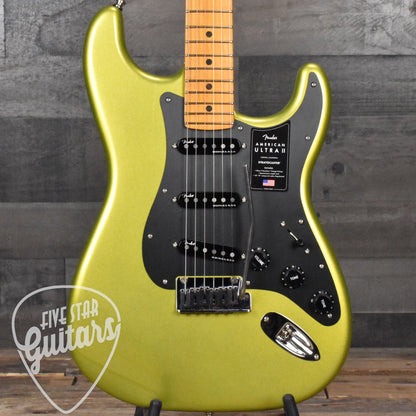 Fender American Ultra II Stratocaster, Maple Fingerboard - Solar Flare with Deluxe Molded Case