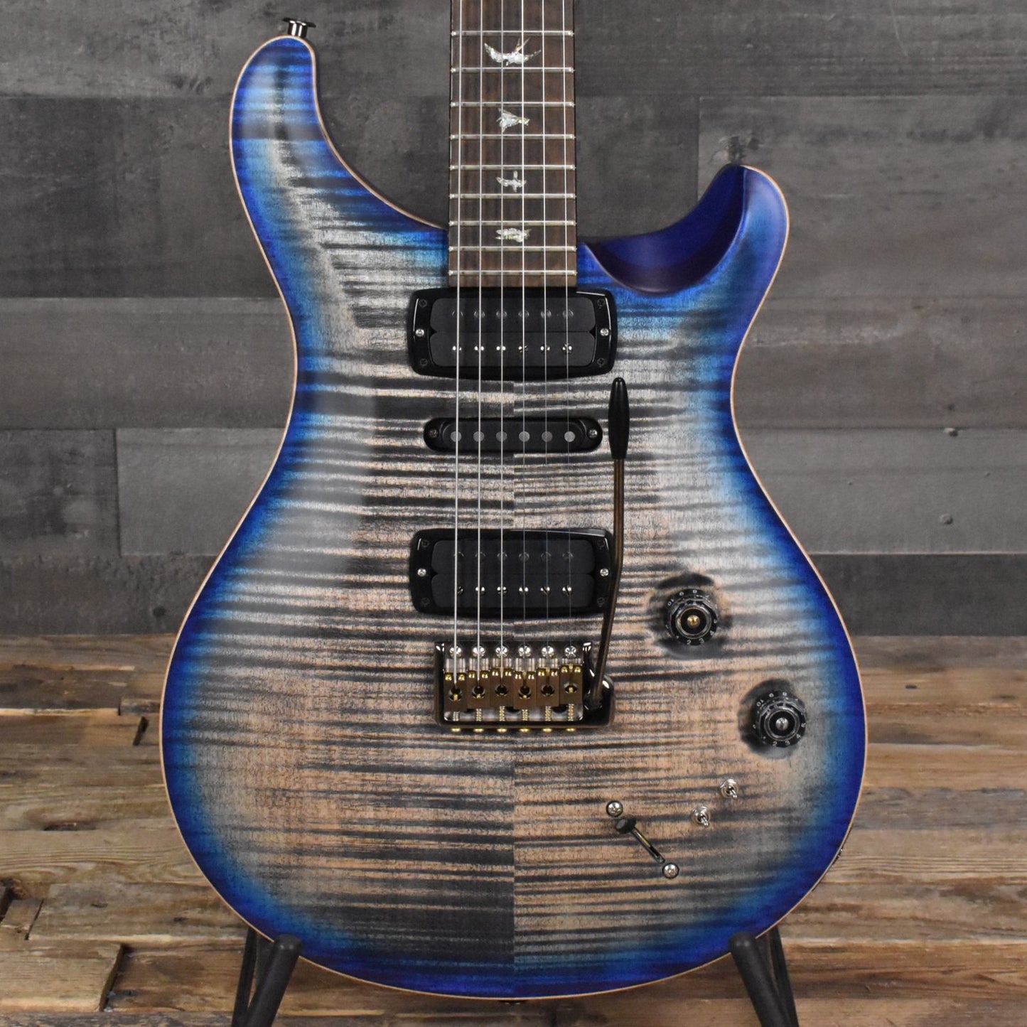 Paul Reed Smith Modern Eagle V - Wood Library - Charcoal Blue Burst with Hard Shell Case