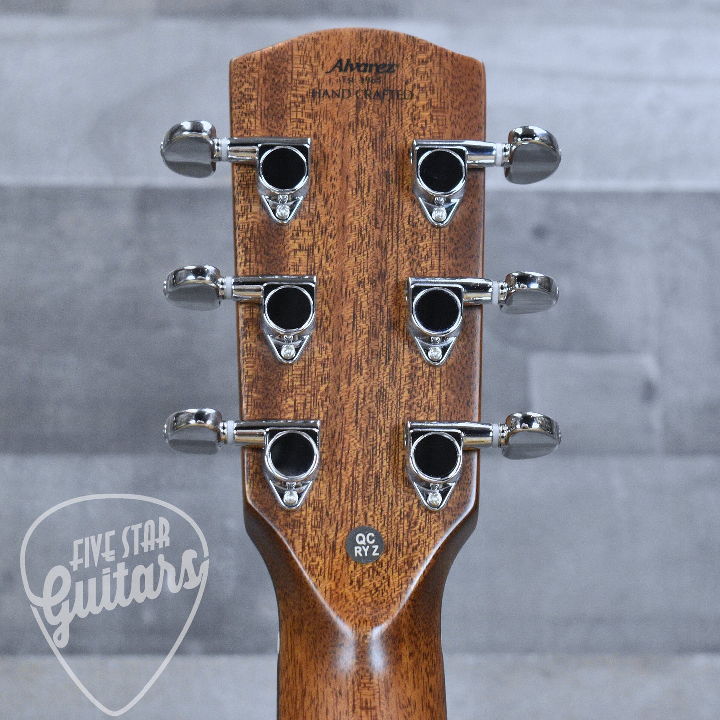 Alvarez AD60 Dreadnought - Natural