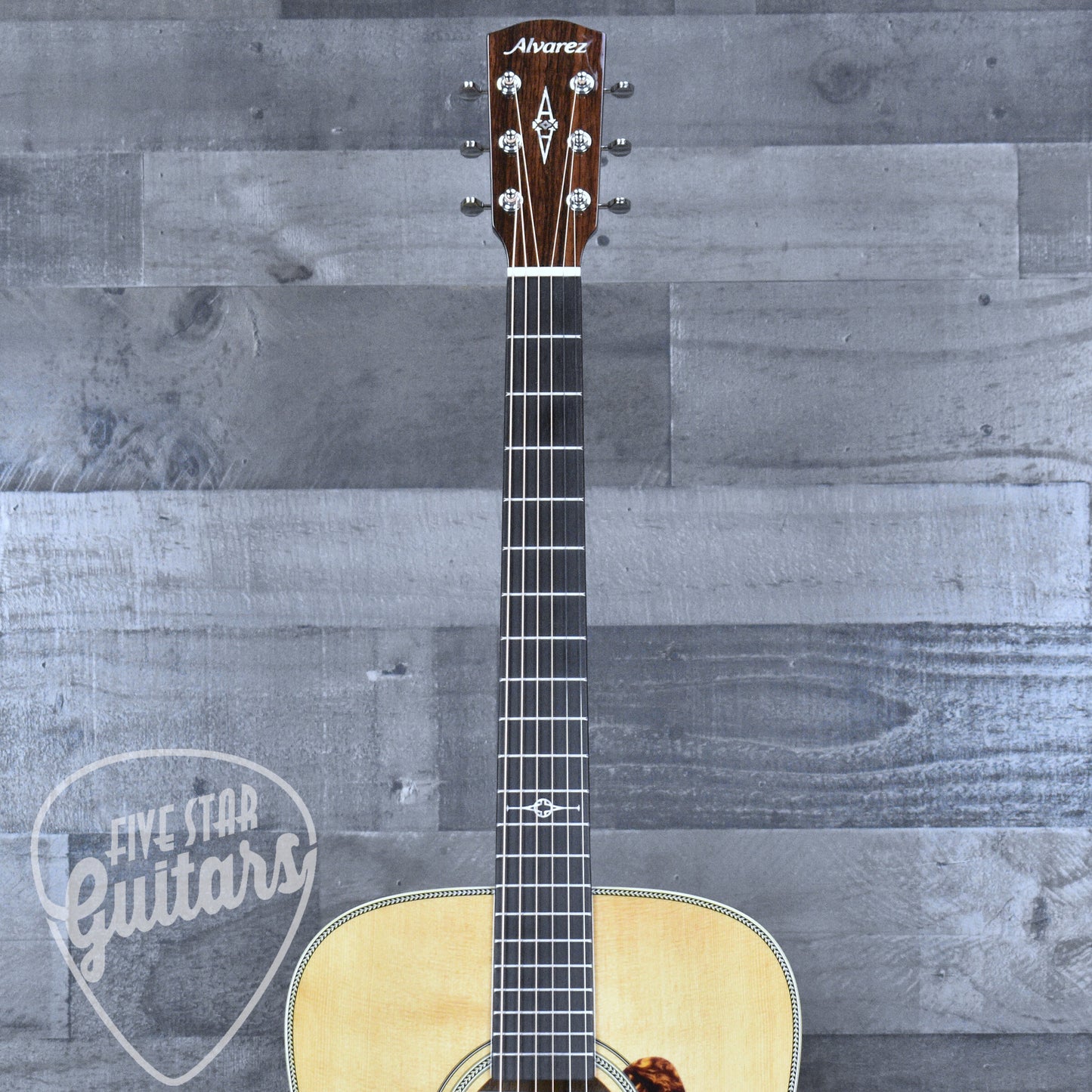 Alvarez Masterworks MD60e Dreadnought - Natural with Gig Bag