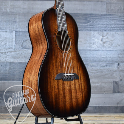 Alvarez Masterworks Parlor MP66e - Shadowburst with Gig Bag