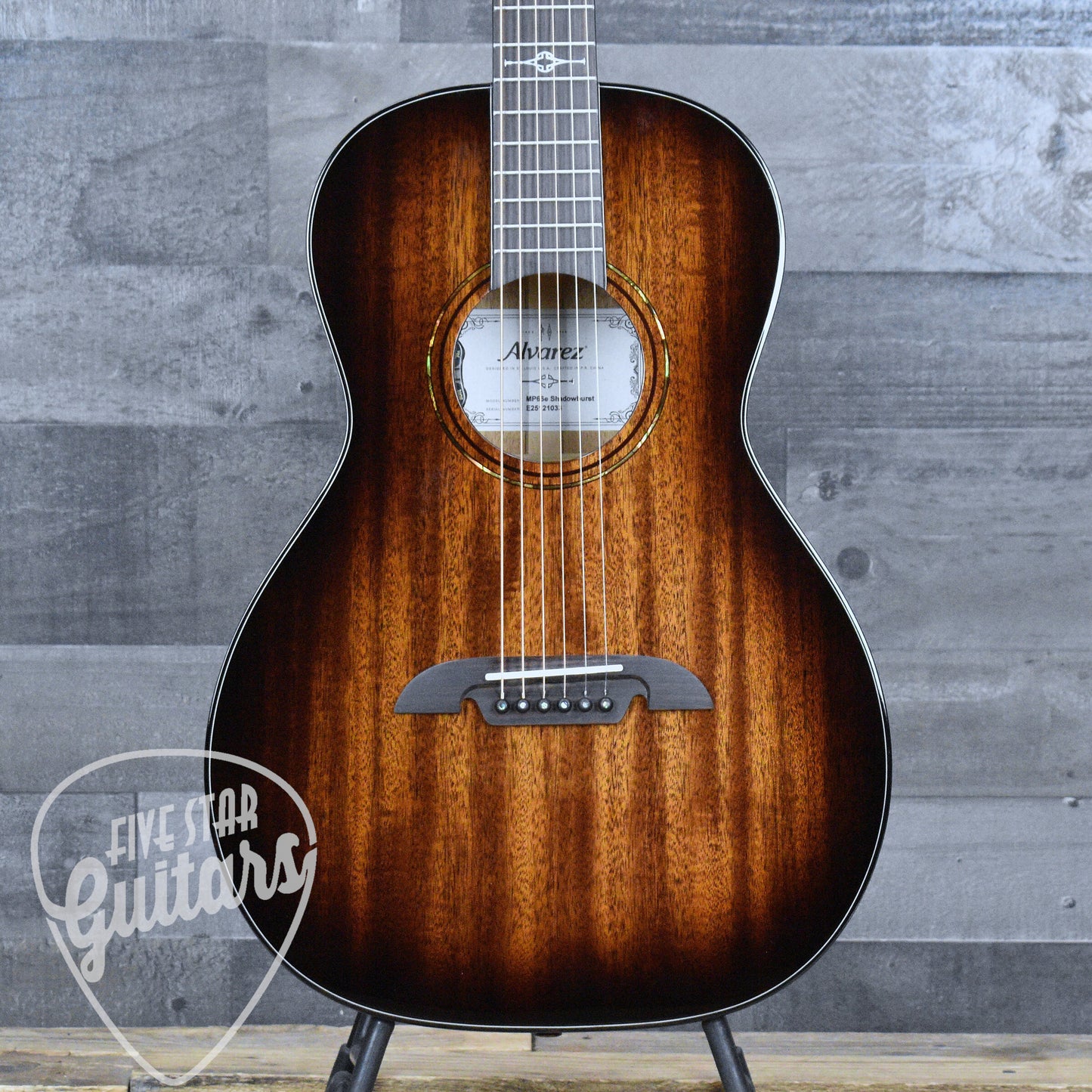 Alvarez Masterworks Parlor MP66e - Shadowburst with Gig Bag