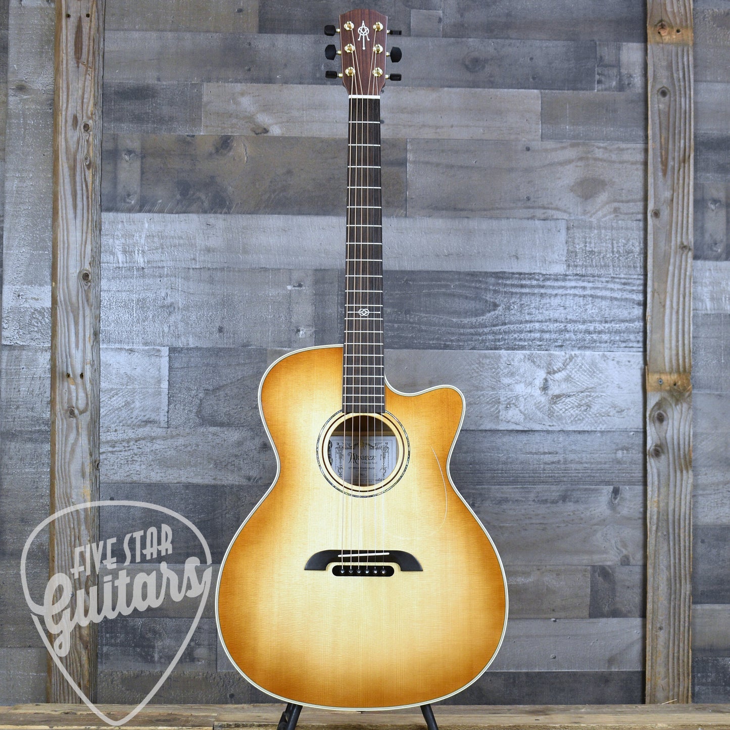 Alvarez Yairi Masterworks Grand Auditorium GYM80ce - Shadowburst with Hard Shell Case