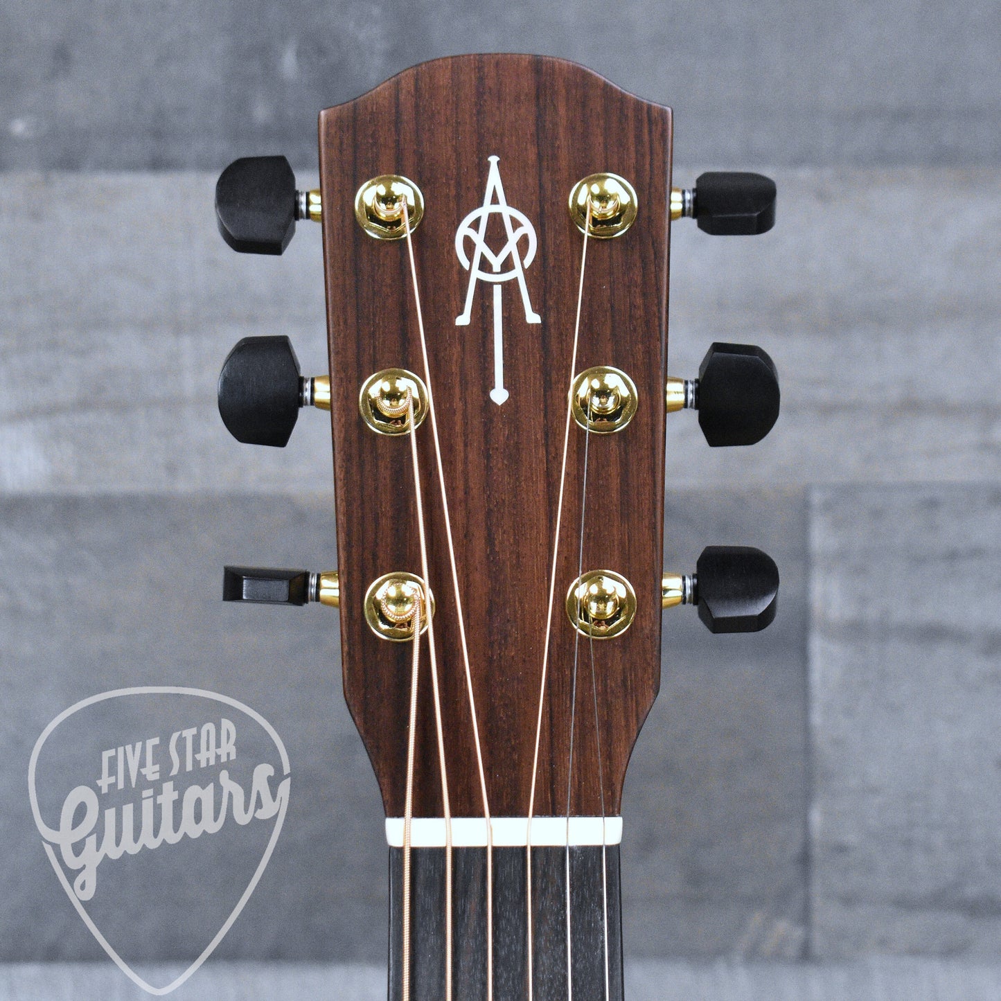 Alvarez Yairi Masterworks Grand Auditorium GYM80ce - Shadowburst with Hard Shell Case